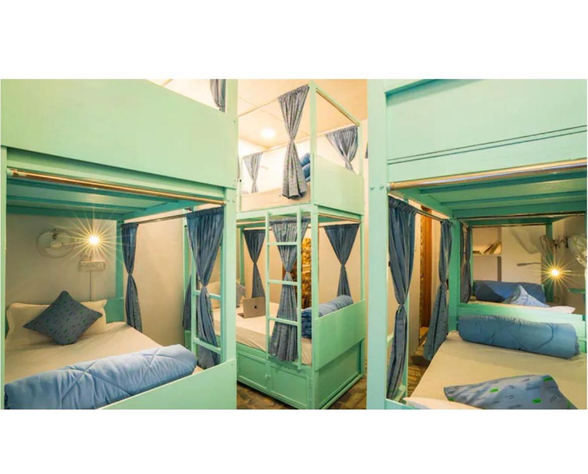 Unplanned Hostel Удайпур Екстериор снимка