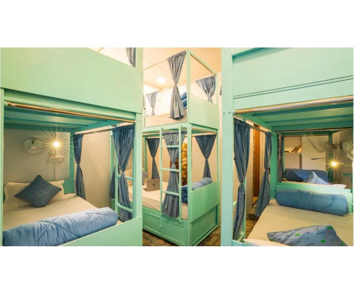 Unplanned Hostel Удайпур Екстериор снимка